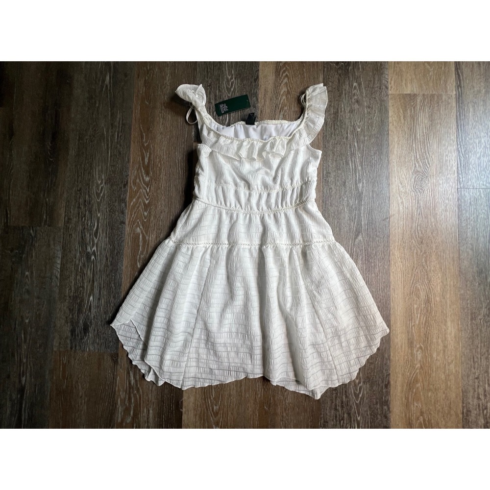 Wild Fable Mini Dress Womens Medium White Ruffle Tiered Smocked Seersucker Boho